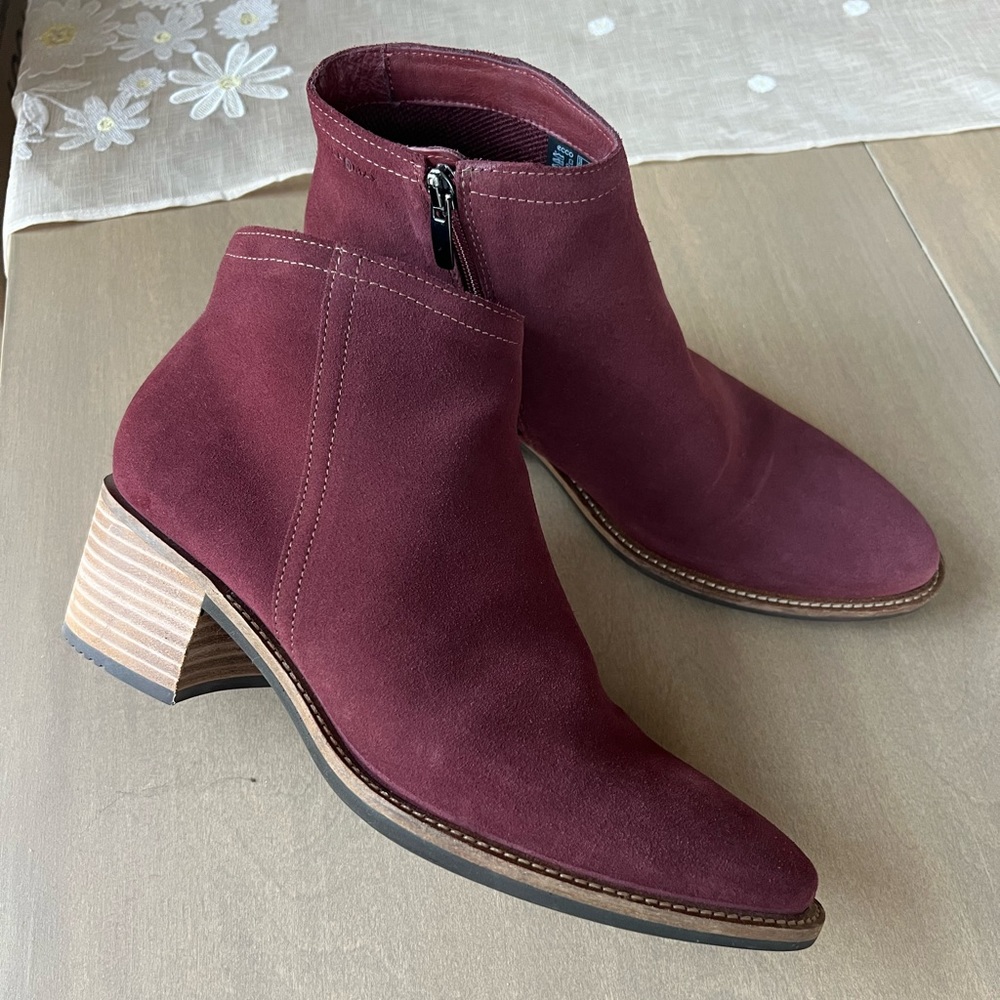 ECCO Women's Shape 35 Sartorelle Hydromax Water-Resistant Low Ankle Boot